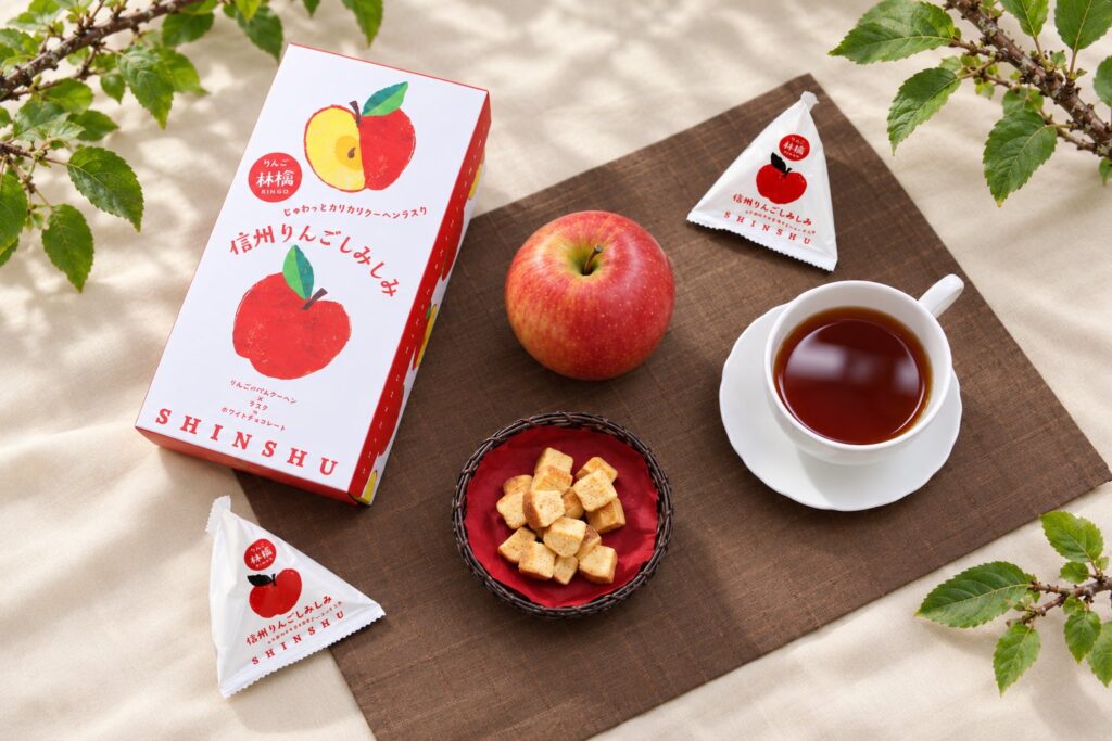 信州りんごしみしみのパッケージとバウムクーヘンラスク。タカチホ発表の公式商品写真